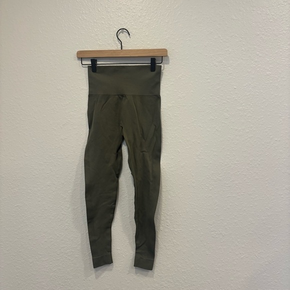 SET active green sculpt flex leggings - Picture 2 of 4